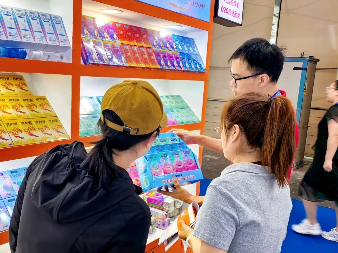 連鎖藥店避孕套選品突圍：告別“大牌不賺錢、雜牌賣不動”困局.jpg